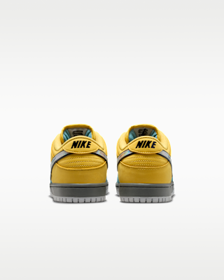 Nike SB Dunk Low Pro Skate Shoes. Nike CA